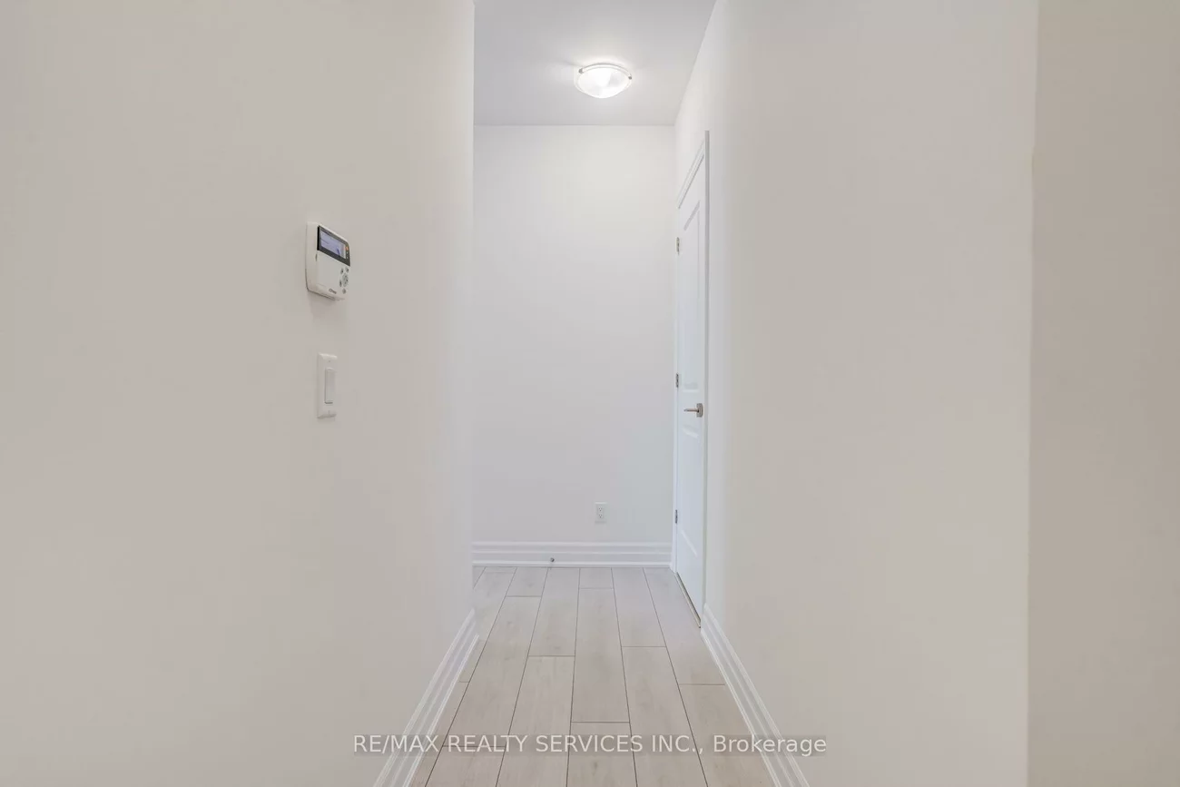 30, Elm, Fairview, Mississauga