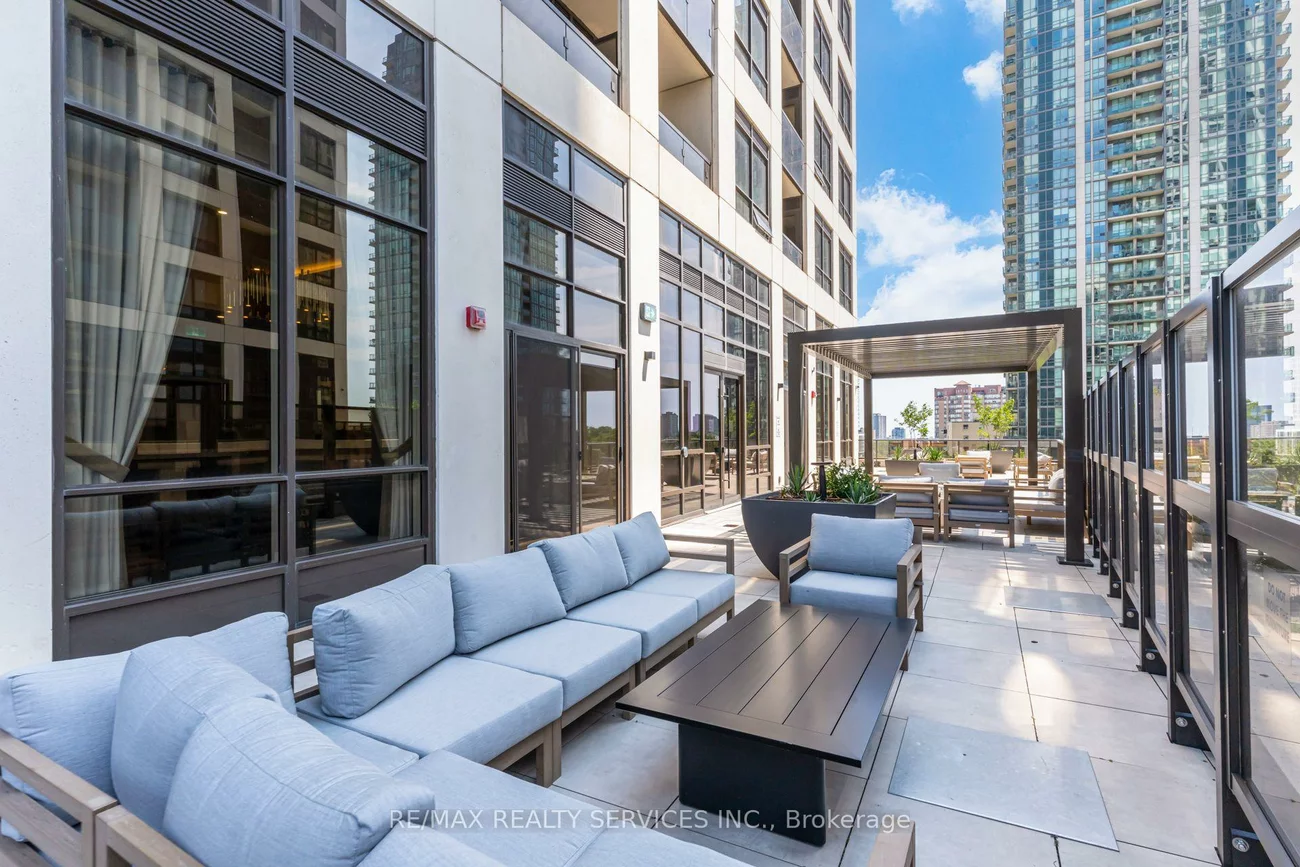30, Elm, Fairview, Mississauga