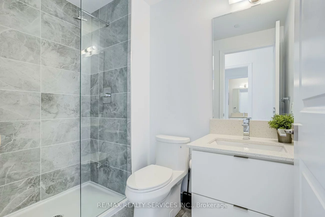 30, Elm, Fairview, Mississauga
