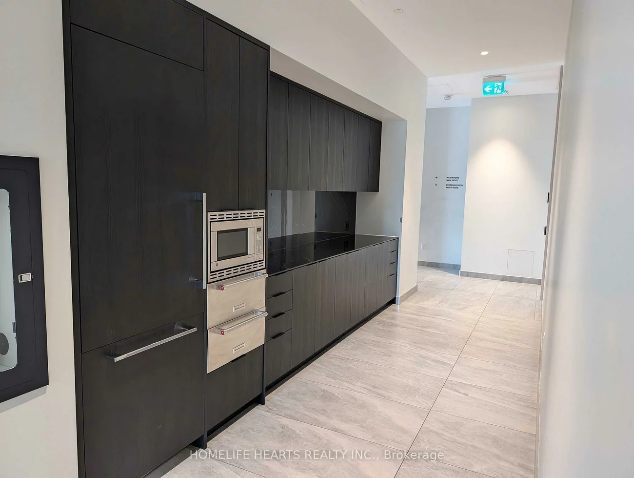 86, Dundas, Cooksville, Mississauga