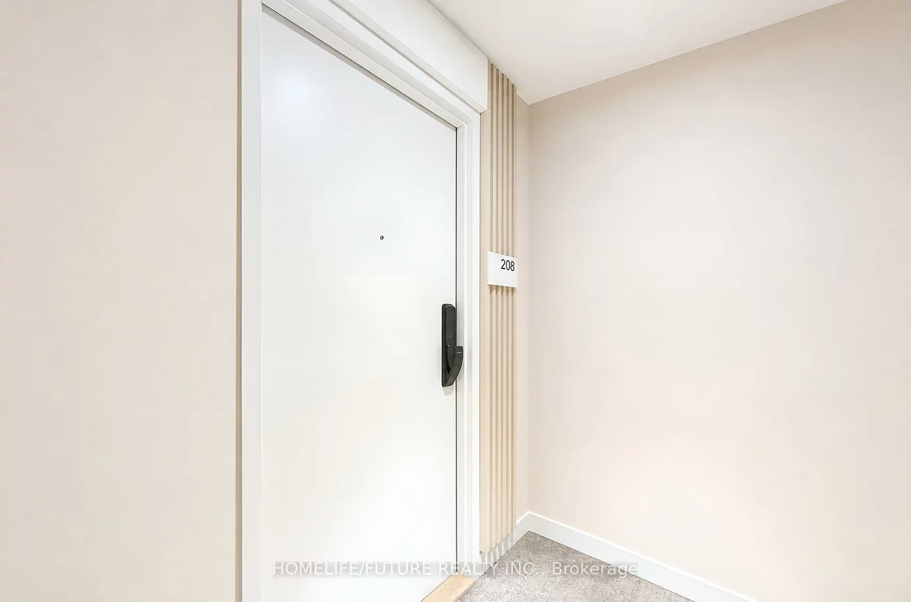 28, Ann, Port Credit, Mississauga