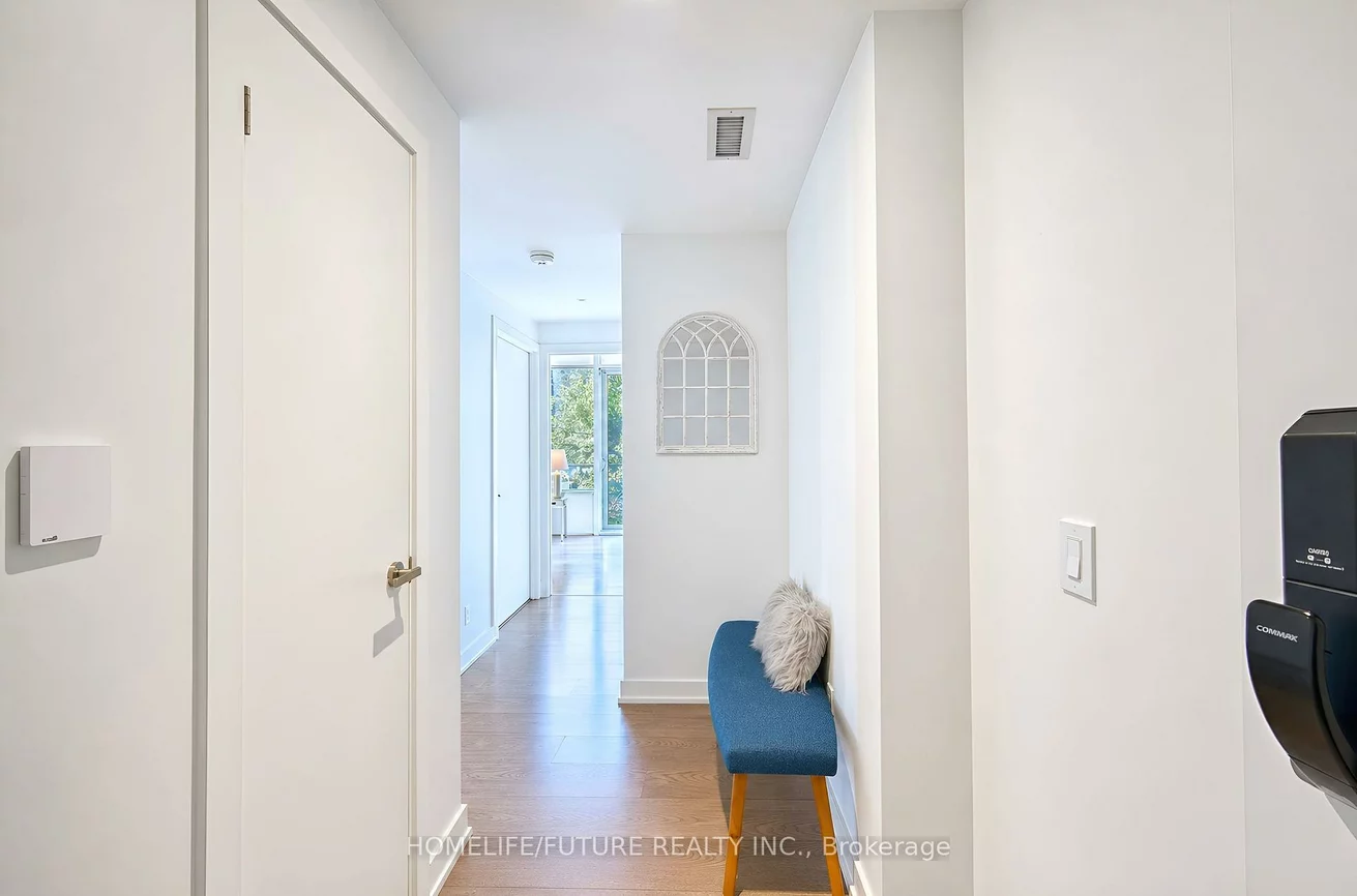 28, Ann, Port Credit, Mississauga