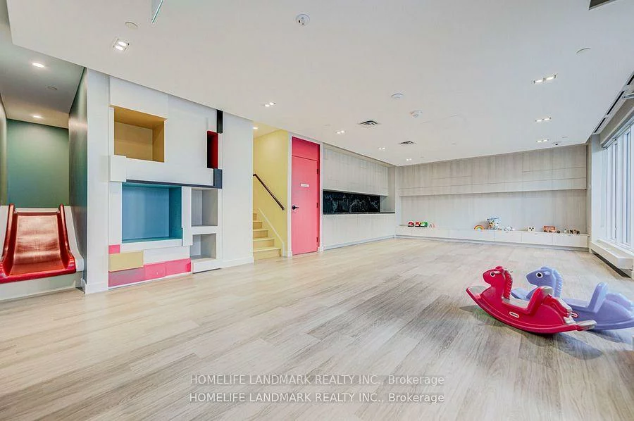 4065, Confederation, City Centre, Mississauga