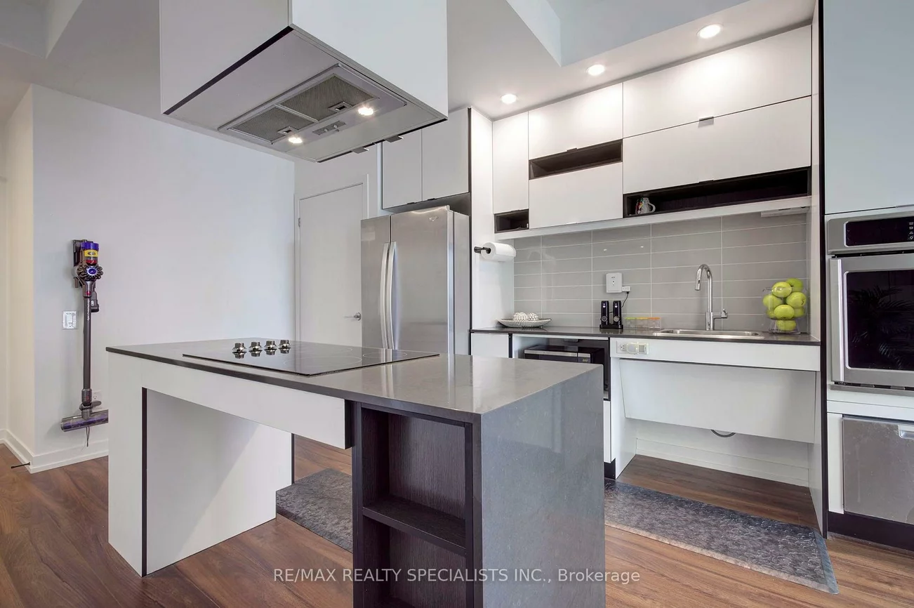 4065, Confederation, City Centre, Mississauga