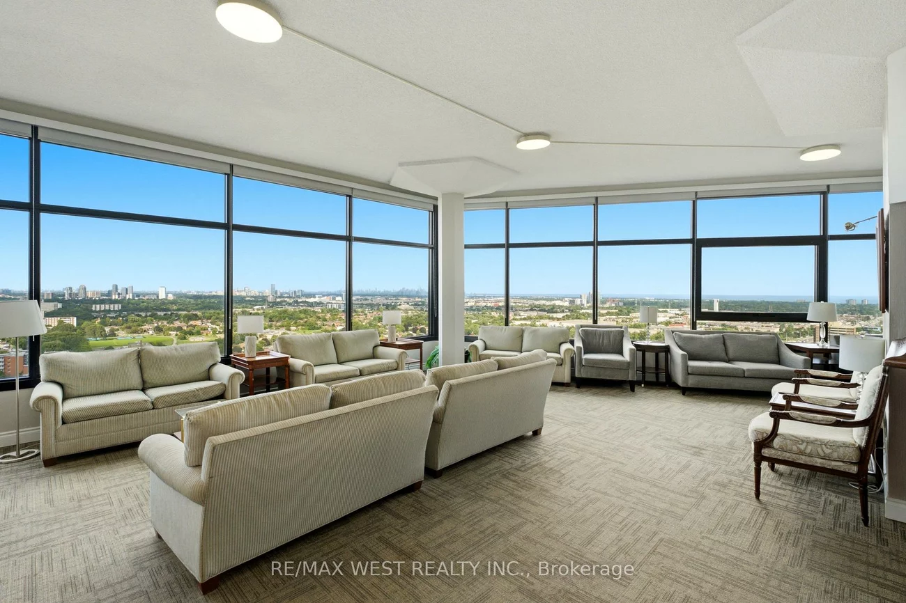 1300, Bloor, Applewood, Mississauga