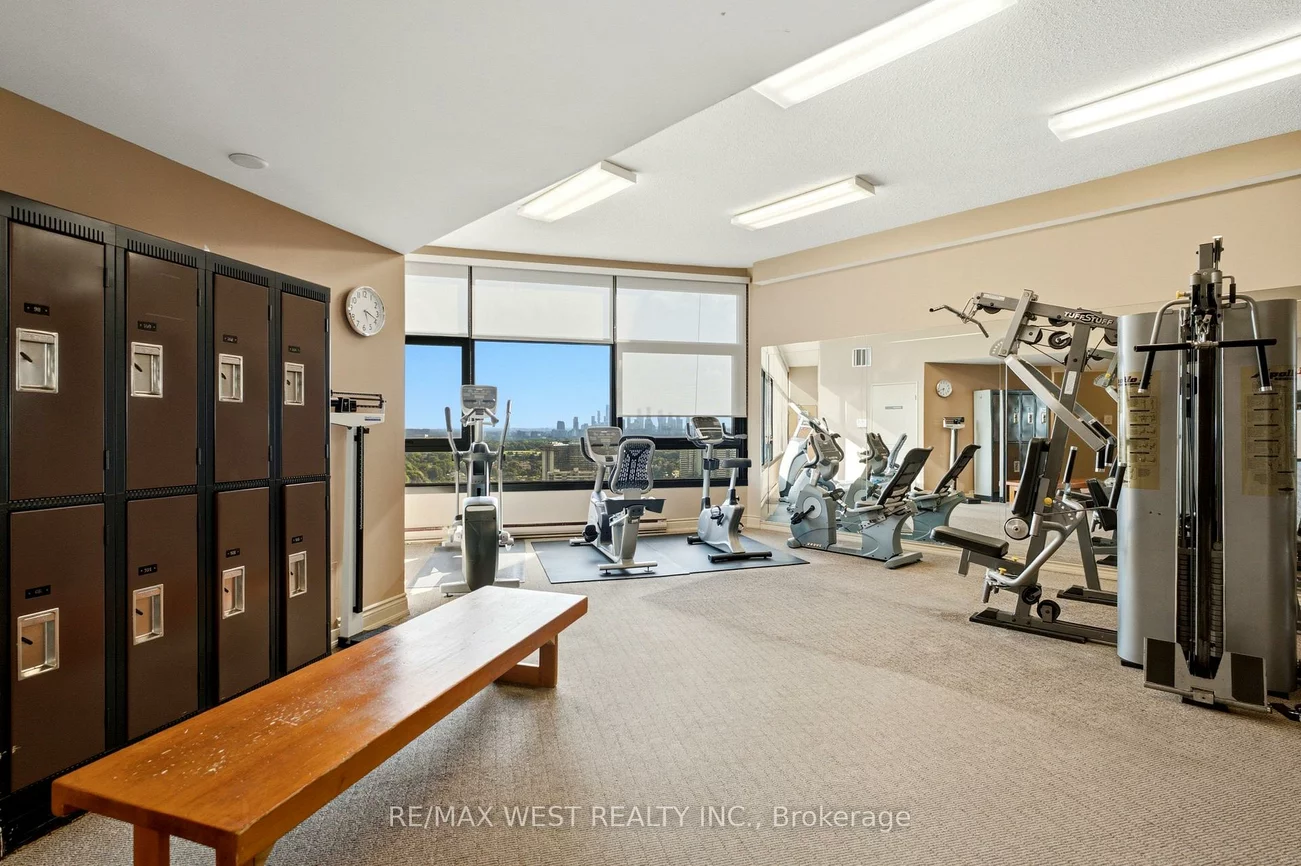 1300, Bloor, Applewood, Mississauga