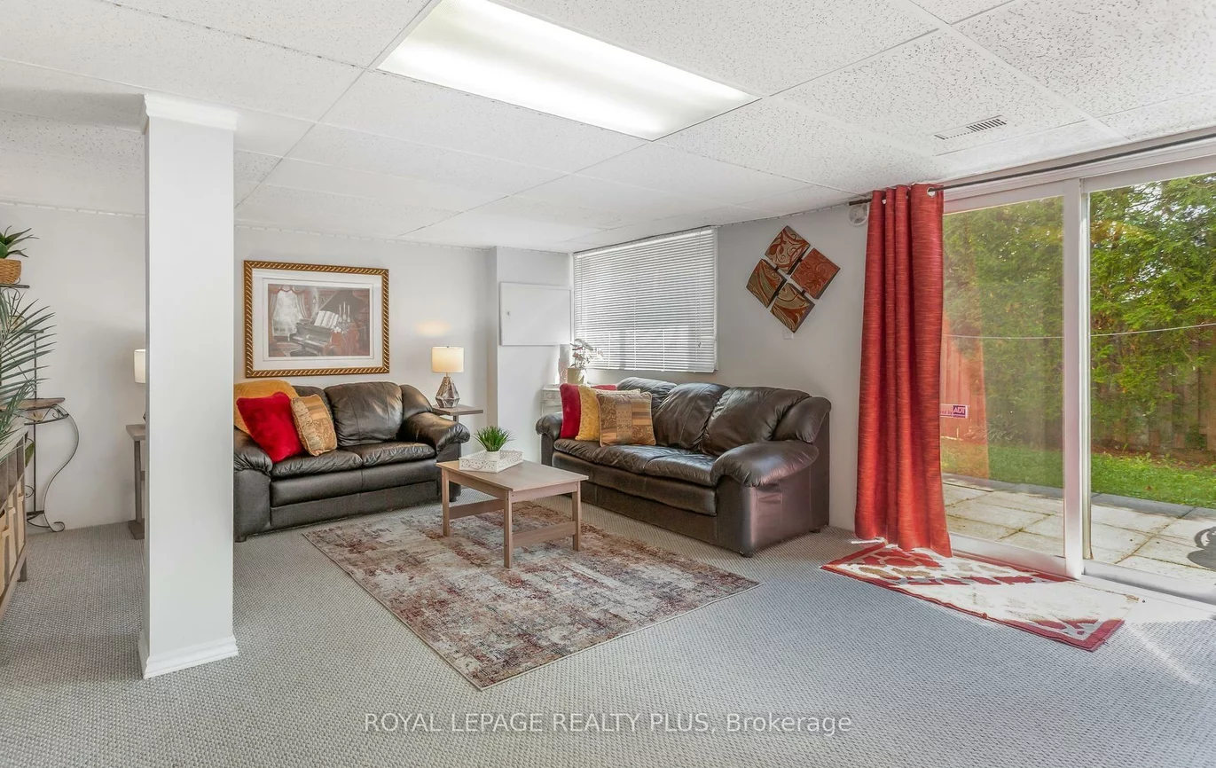 2380, Bromsgrove, Clarkson, Mississauga