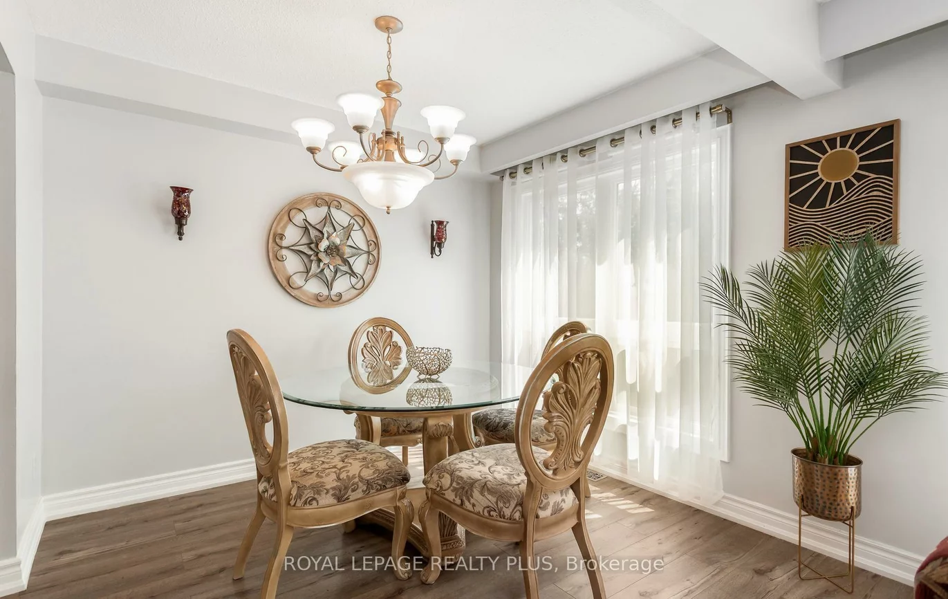 2380, Bromsgrove, Clarkson, Mississauga