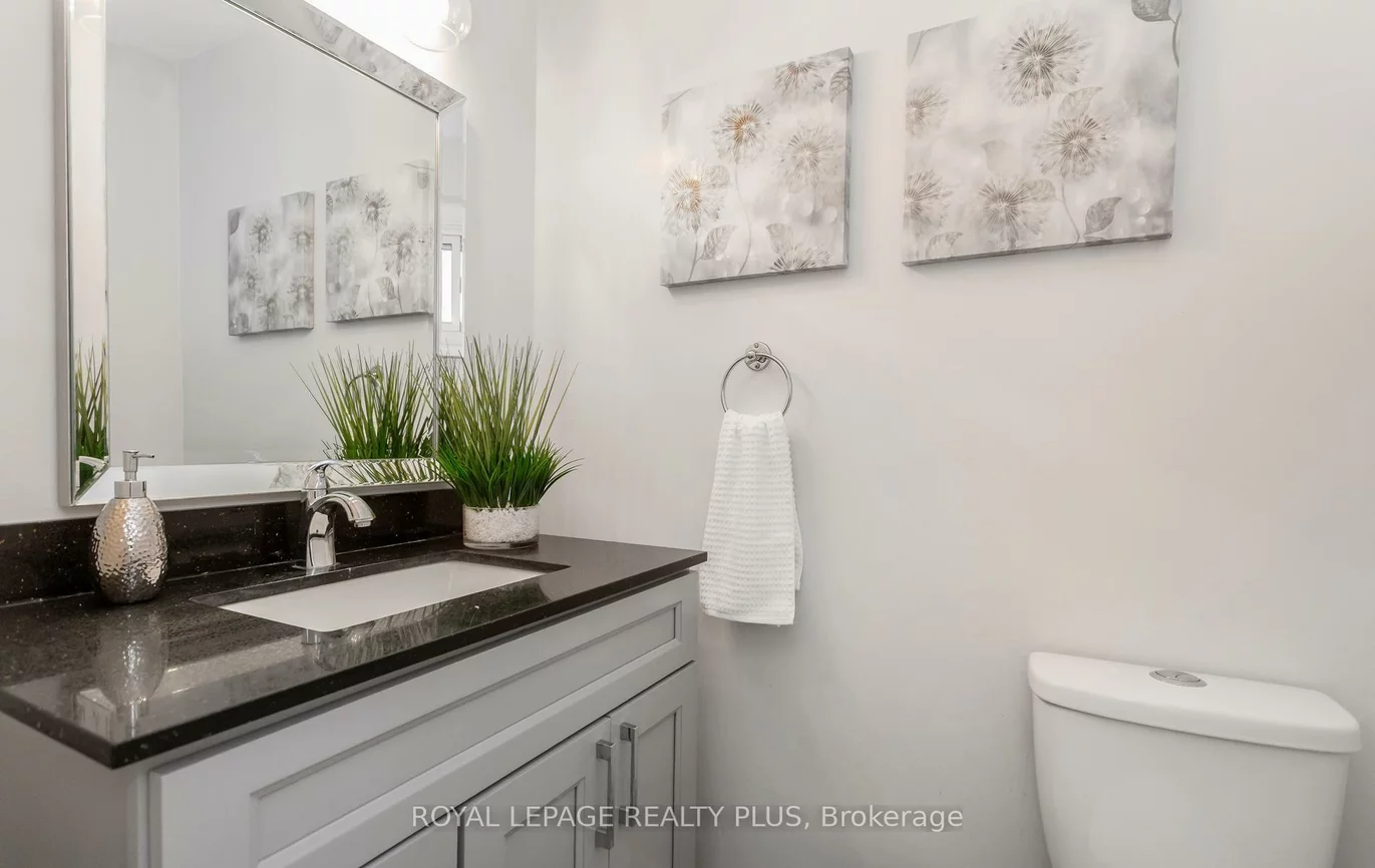 2380, Bromsgrove, Clarkson, Mississauga