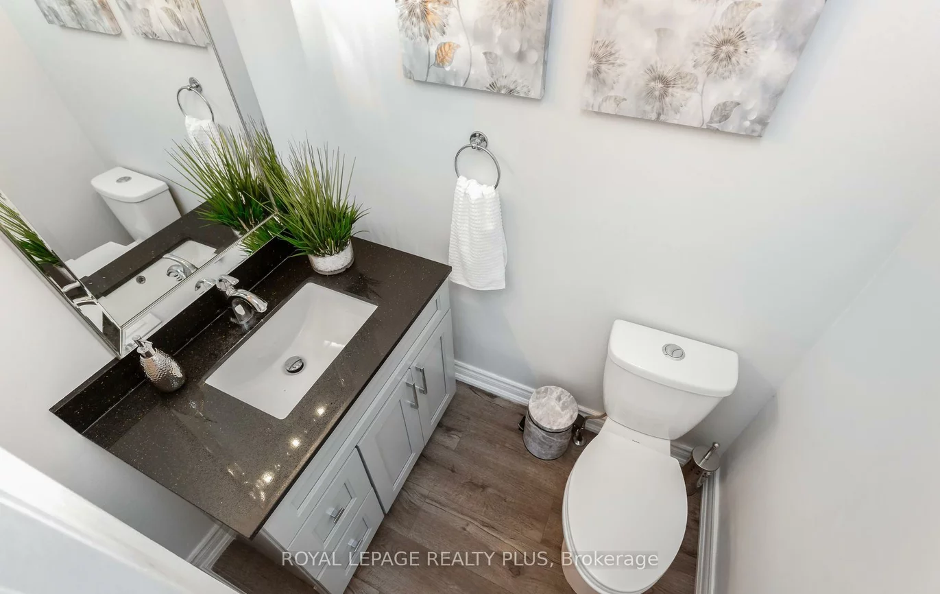 2380, Bromsgrove, Clarkson, Mississauga
