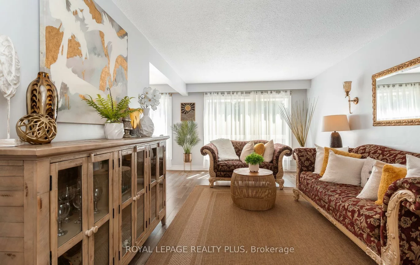 2380, Bromsgrove, Clarkson, Mississauga