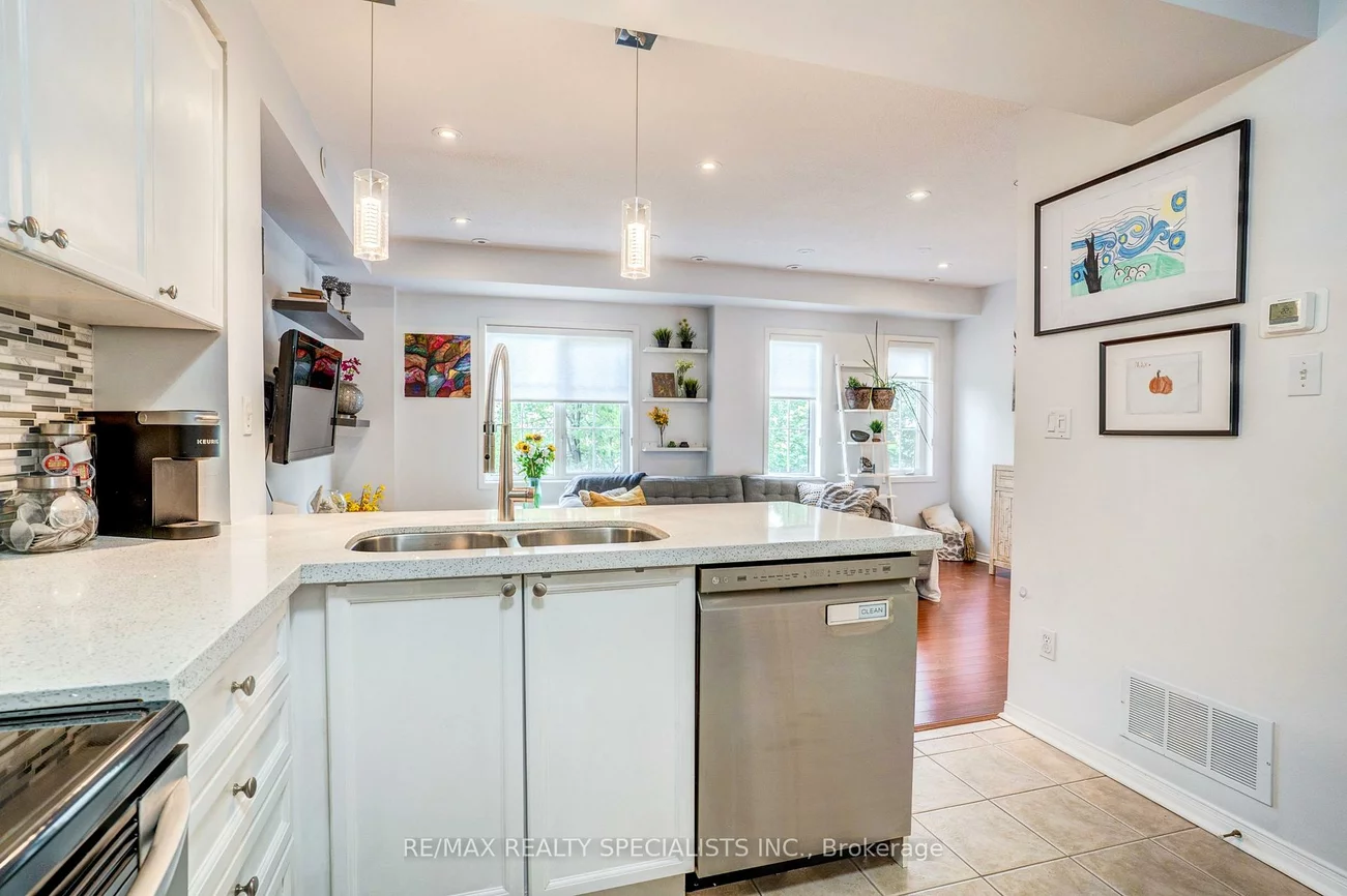 615, Shoreline, Cooksville, Mississauga
