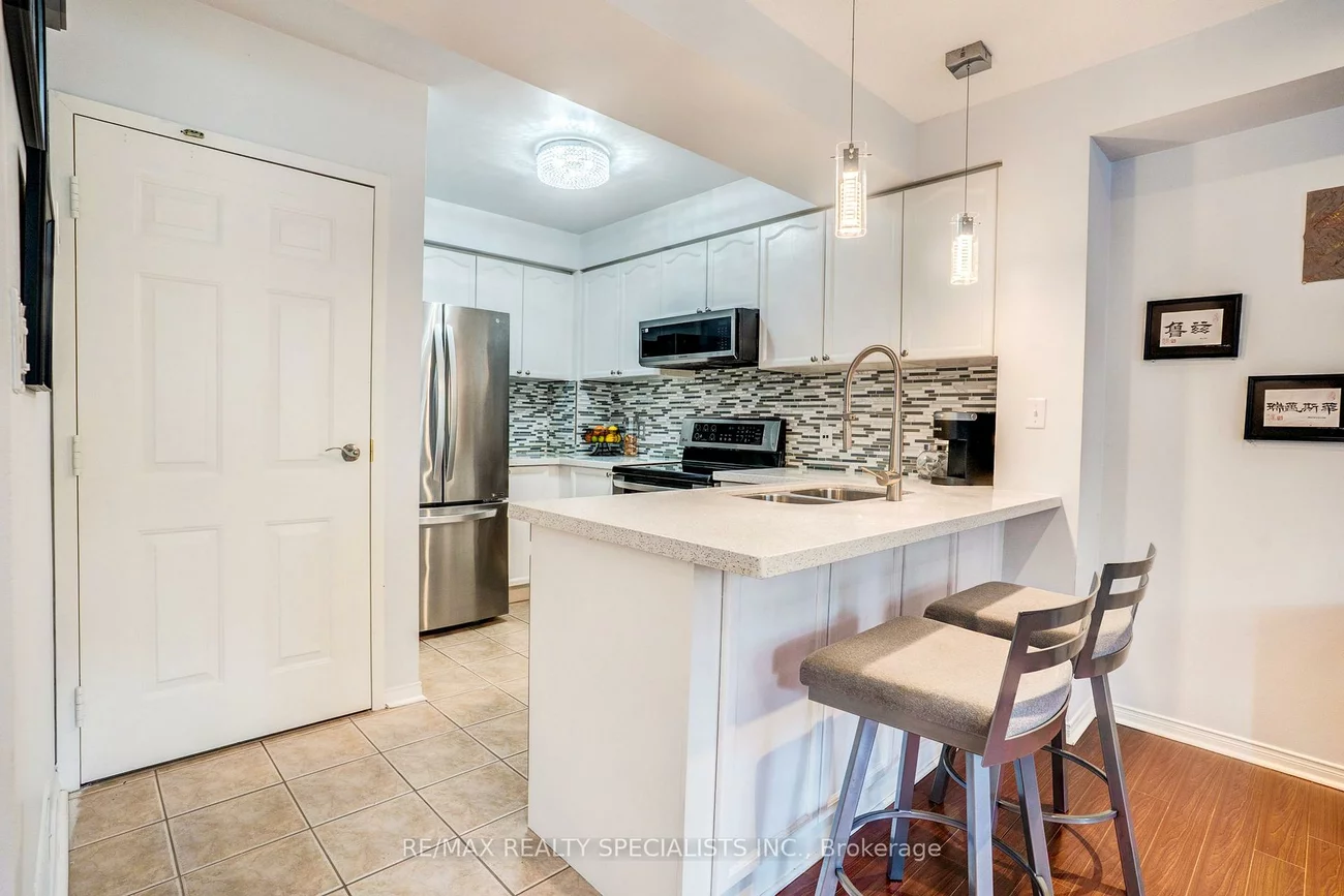 615, Shoreline, Cooksville, Mississauga