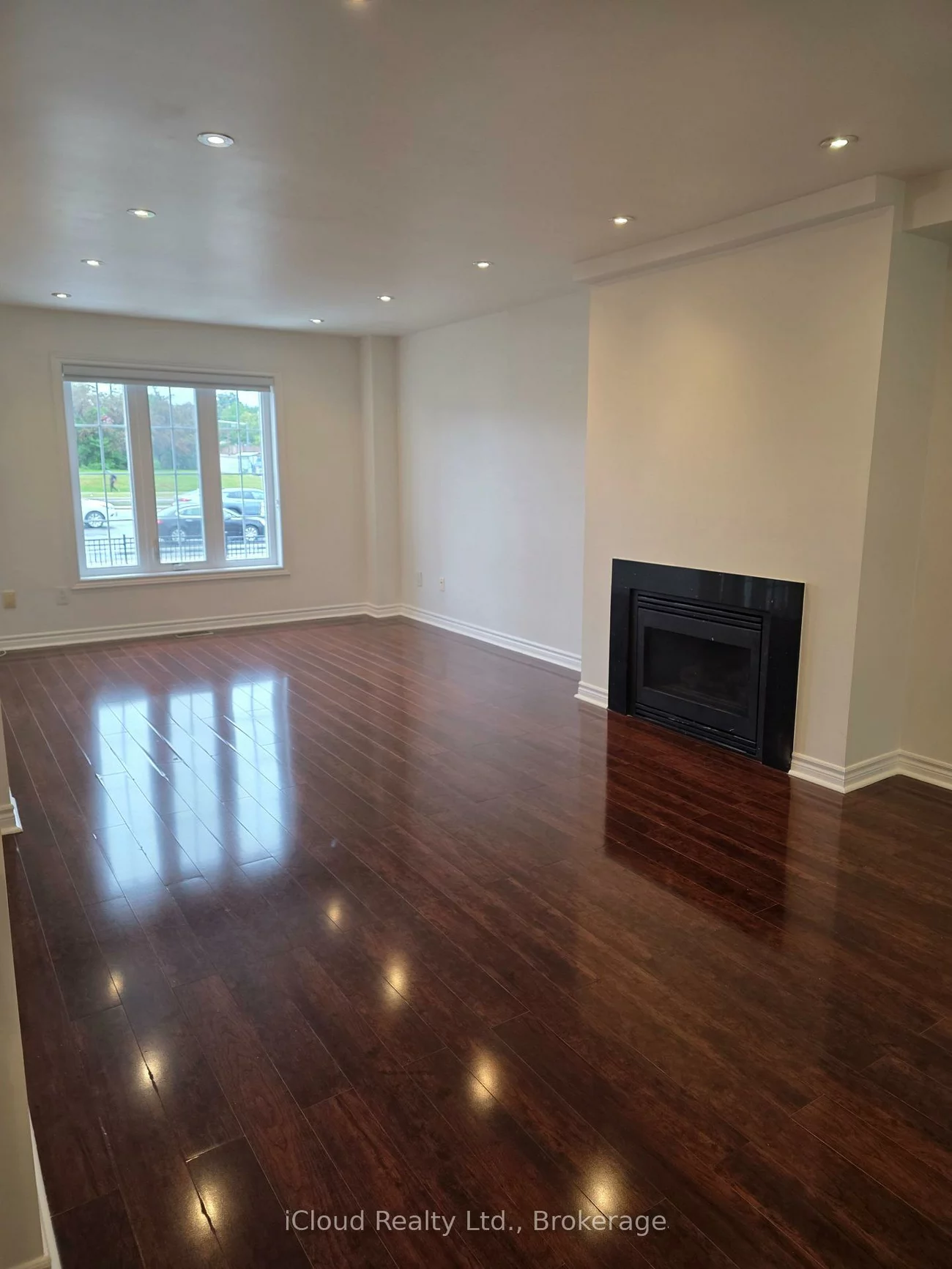 2398, Britannia, Streetsville, Mississauga