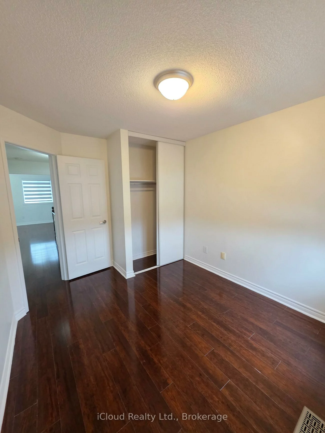 2398, Britannia, Streetsville, Mississauga