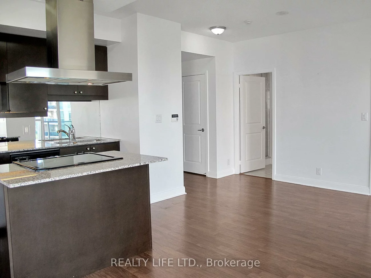 60, Absolute, City Centre, Mississauga