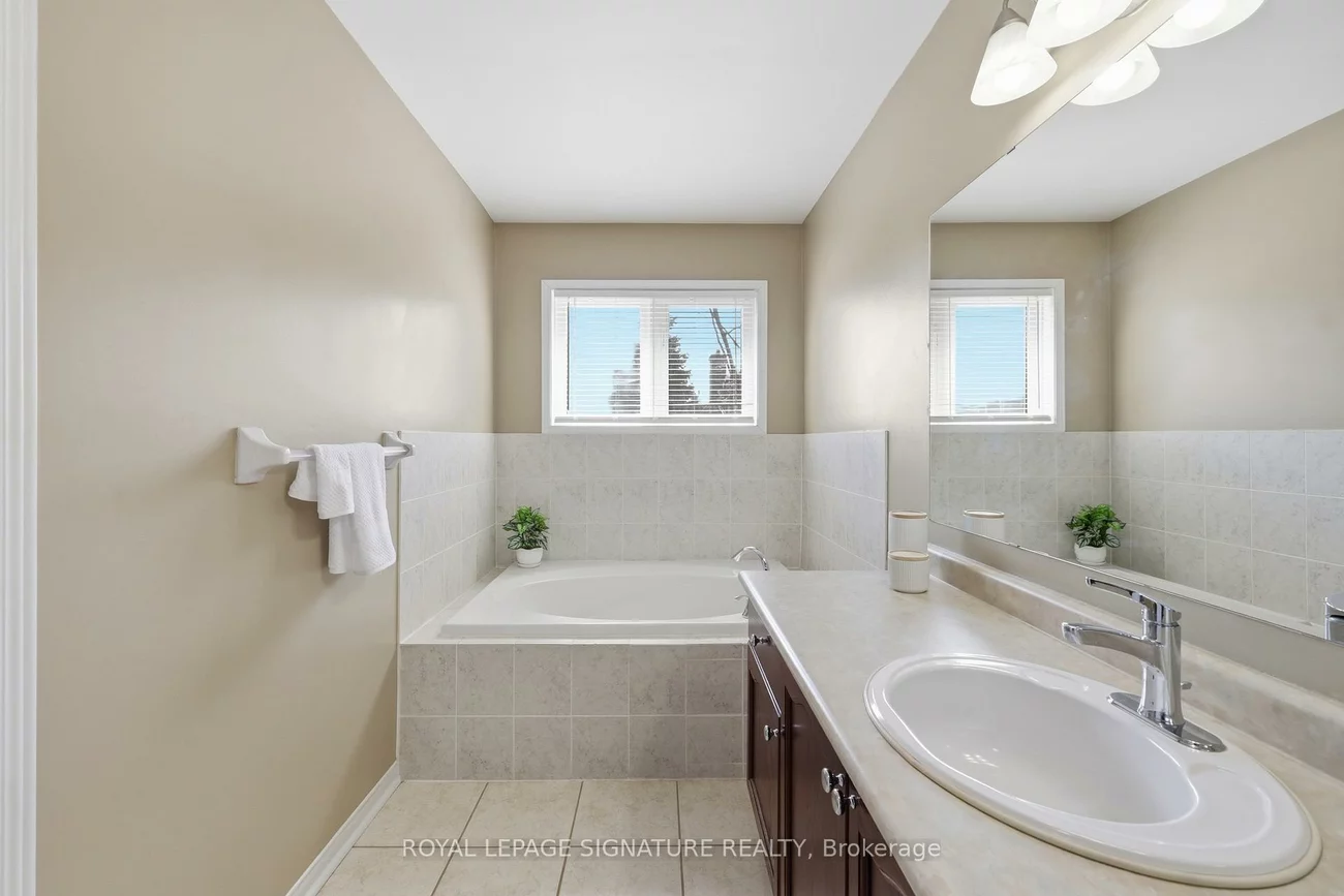 470, Faith, Hurontario, Mississauga