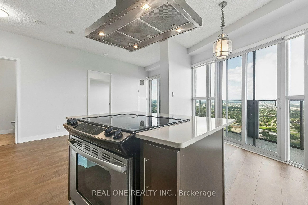 60, Absolute, City Centre, Mississauga