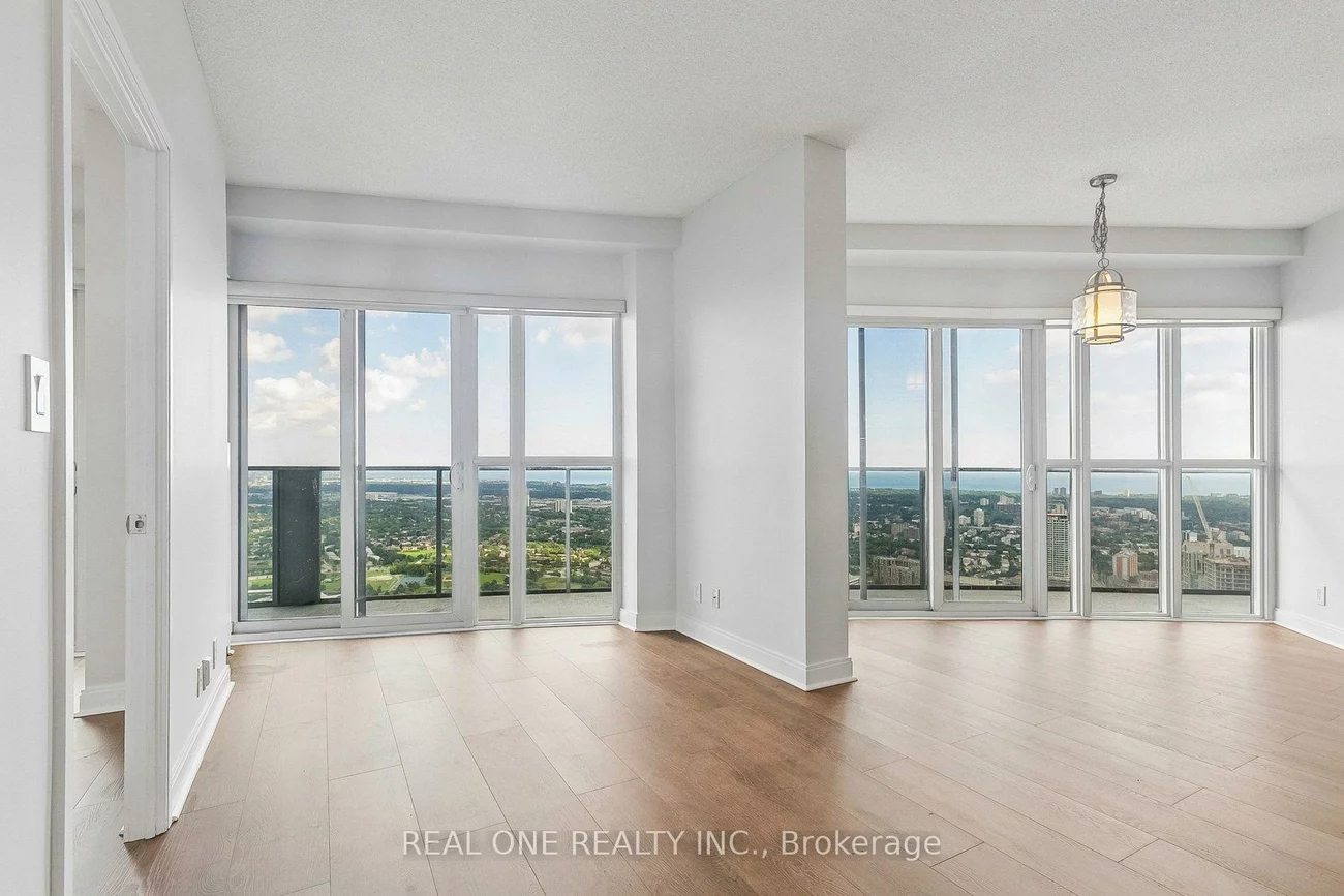 60, Absolute, City Centre, Mississauga