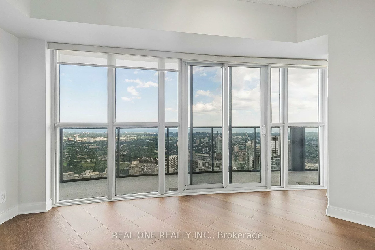 60, Absolute, City Centre, Mississauga