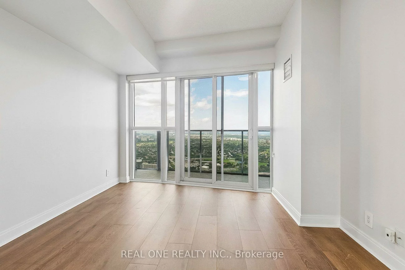 60, Absolute, City Centre, Mississauga