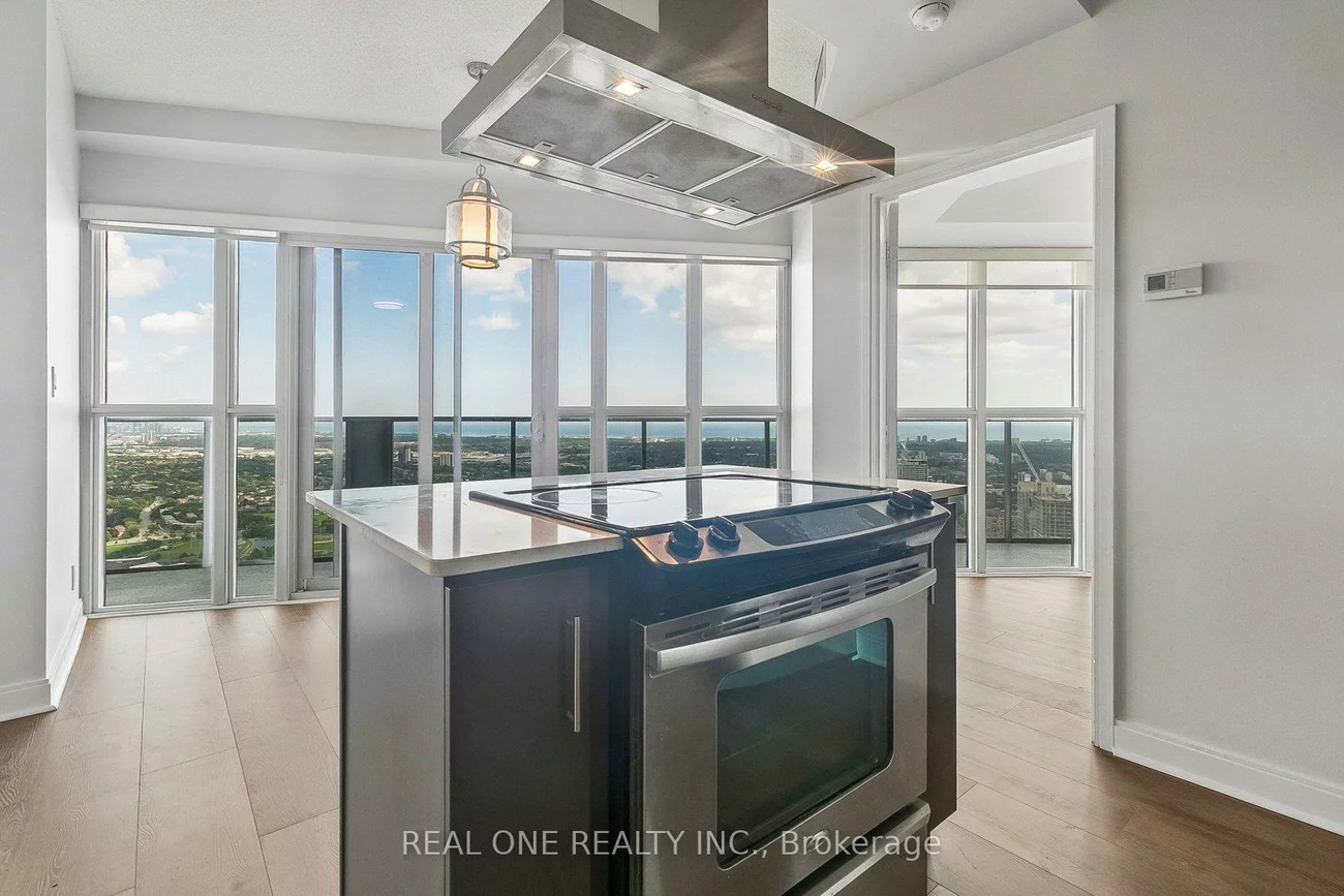 60, Absolute, City Centre, Mississauga