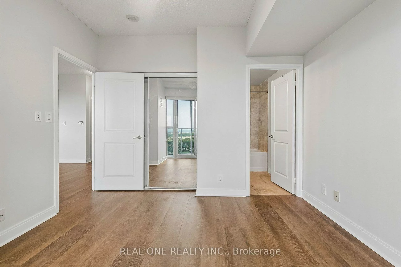 60, Absolute, City Centre, Mississauga