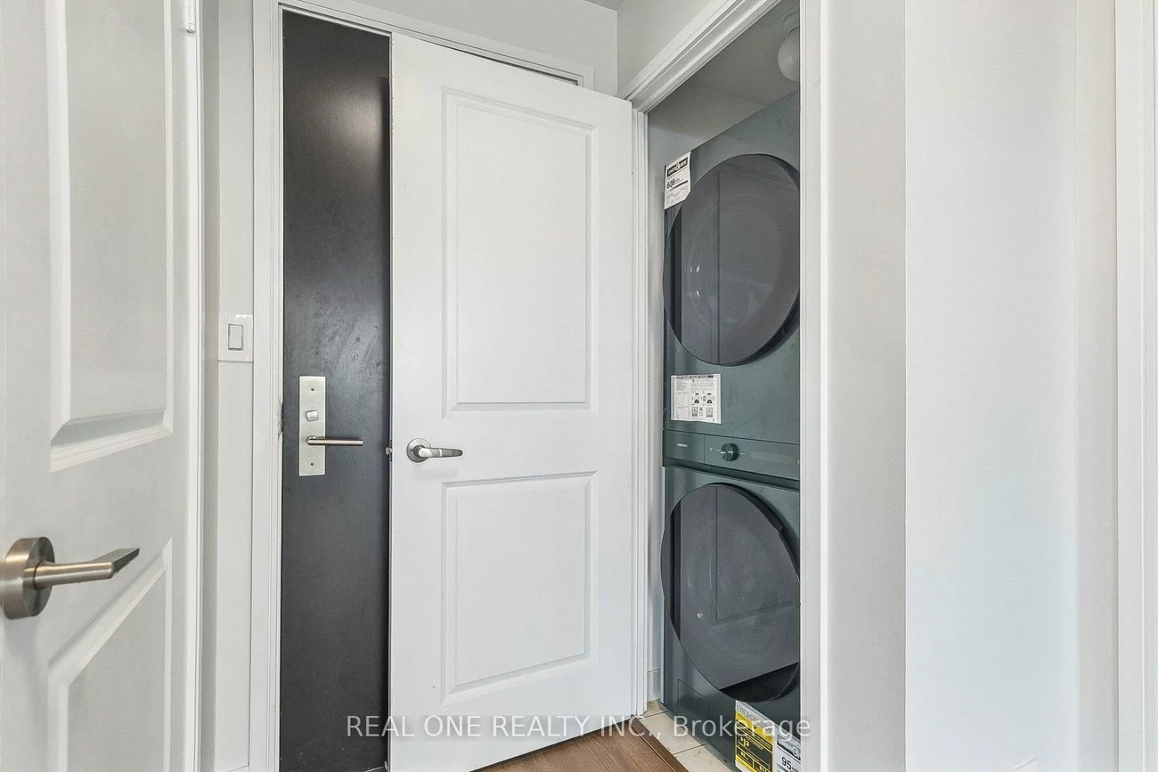 60, Absolute, City Centre, Mississauga
