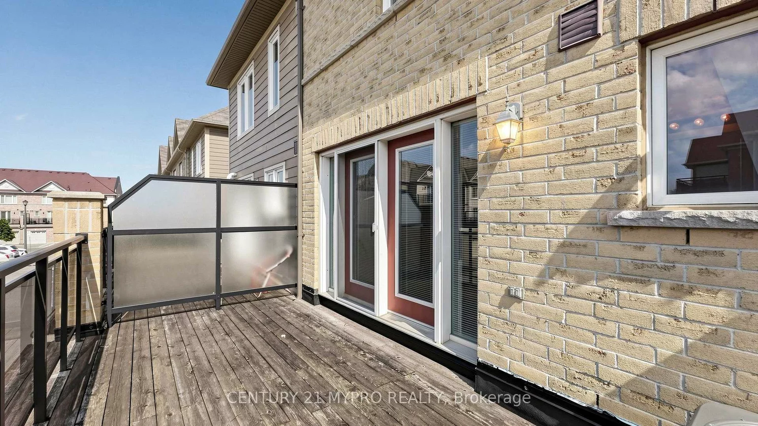 2895, Hazelton, Central Erin Mills, Mississauga