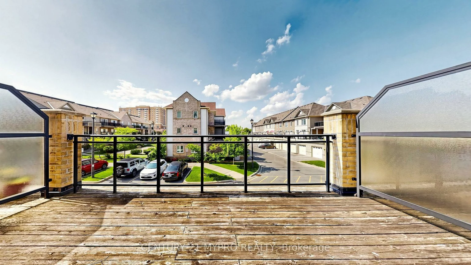 2895, Hazelton, Central Erin Mills, Mississauga