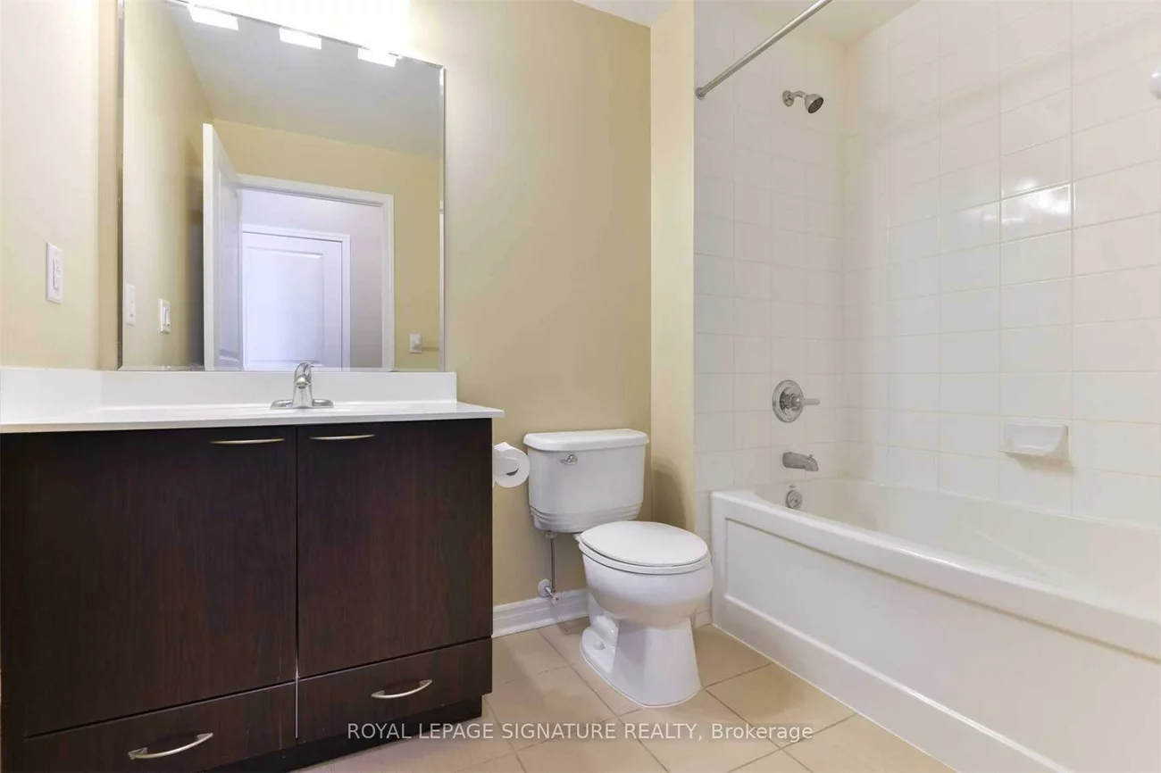 385, Prince Of Wales, City Centre, Mississauga