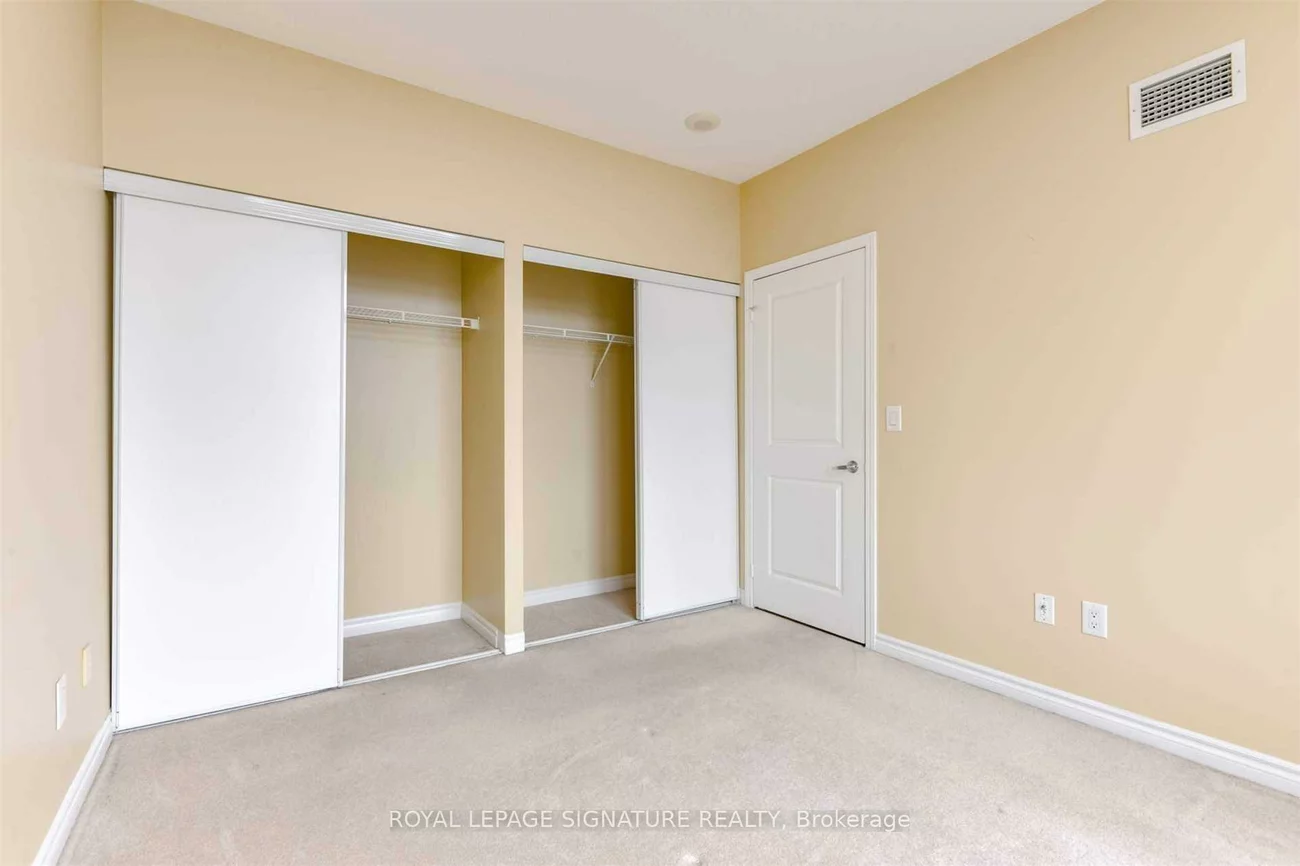 385, Prince Of Wales, City Centre, Mississauga