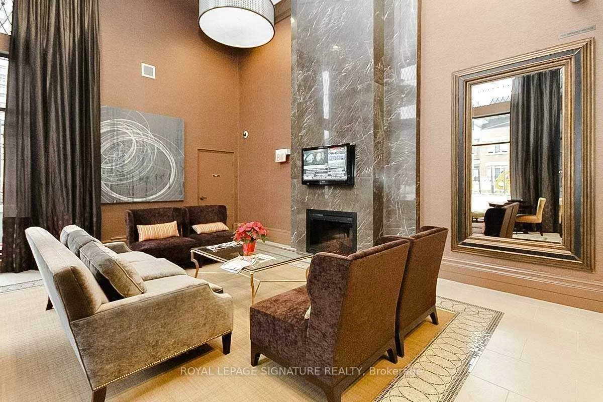 385, Prince Of Wales, City Centre, Mississauga