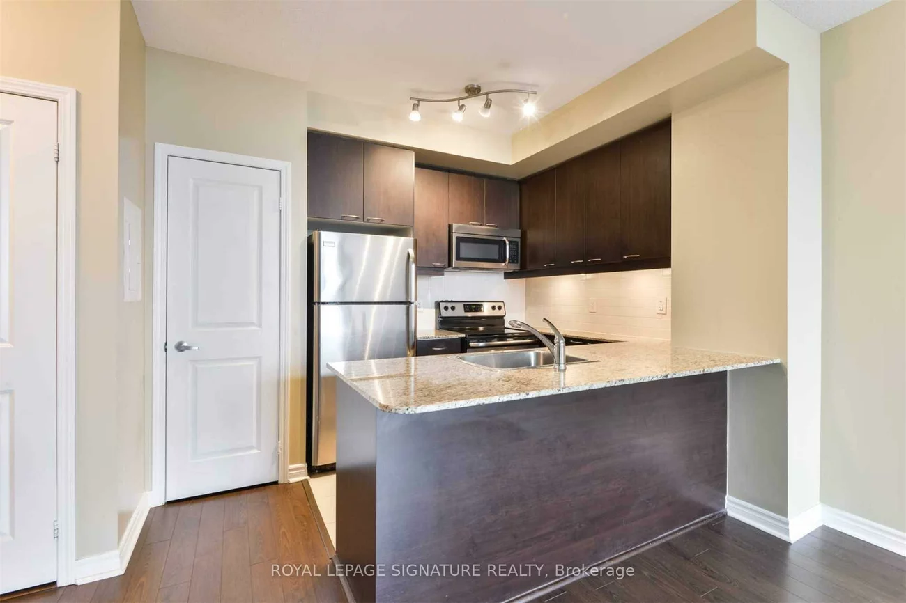 385, Prince Of Wales, City Centre, Mississauga
