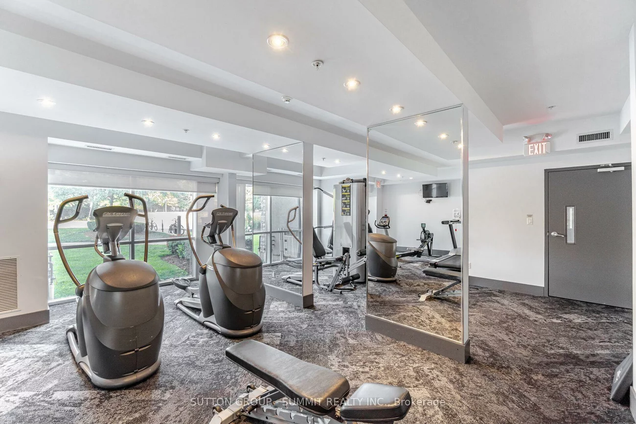 570, Lolita, Mississauga Valleys, Mississauga