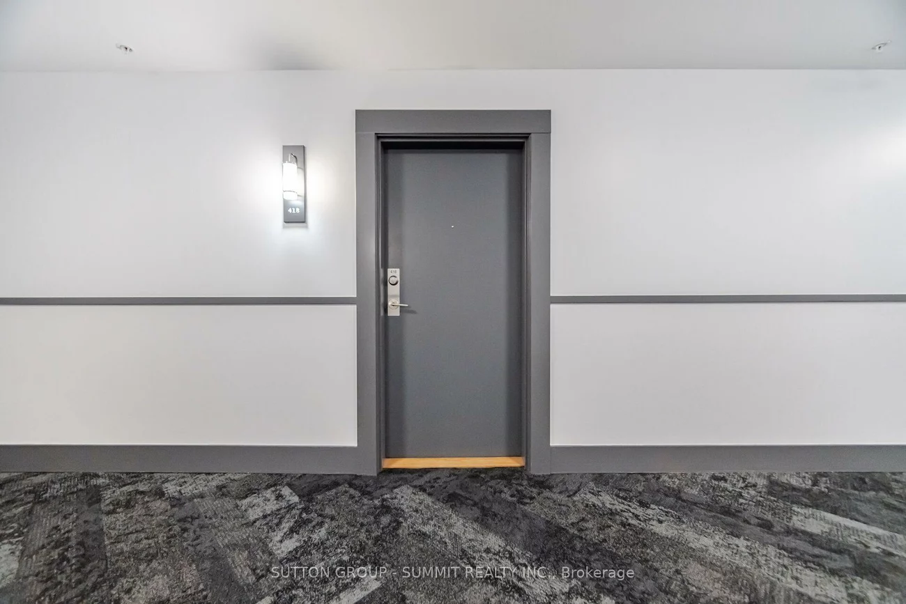 570, Lolita, Mississauga Valleys, Mississauga