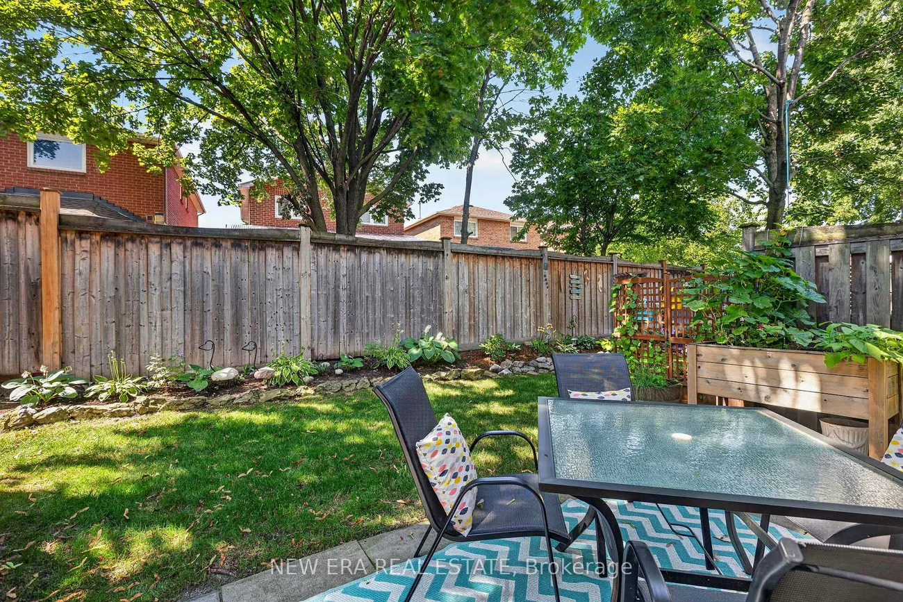 5020, Delaware, Hurontario, Mississauga