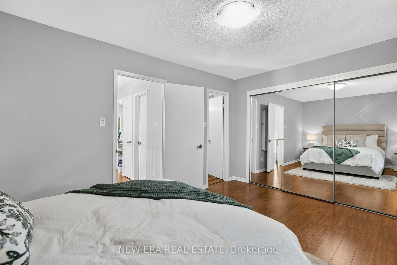 5020, Delaware, Hurontario, Mississauga