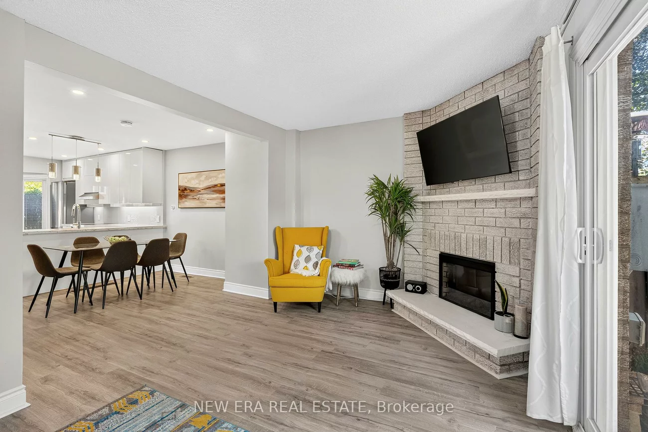 5020, Delaware, Hurontario, Mississauga