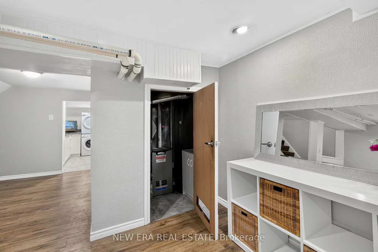 5020, Delaware, Hurontario, Mississauga