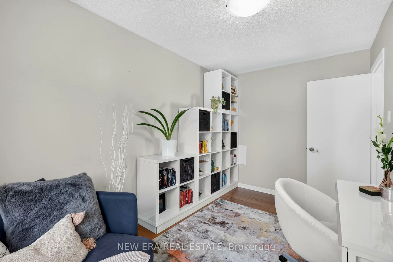 5020, Delaware, Hurontario, Mississauga