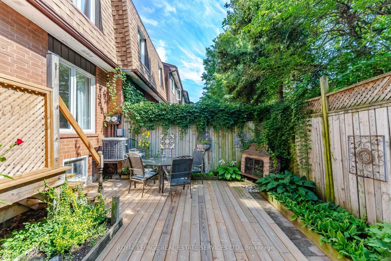 750, Burnhamthorpe, Applewood, Mississauga