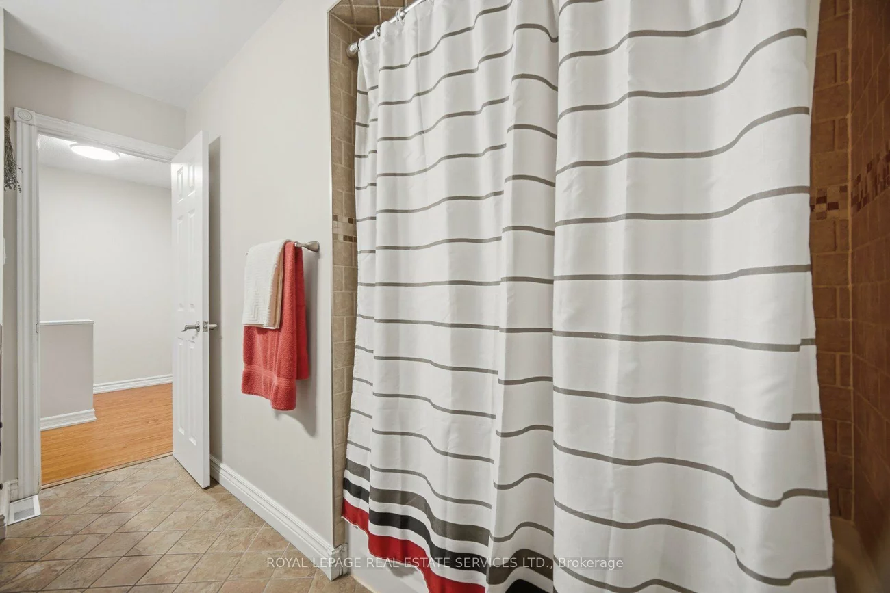 750, Burnhamthorpe, Applewood, Mississauga