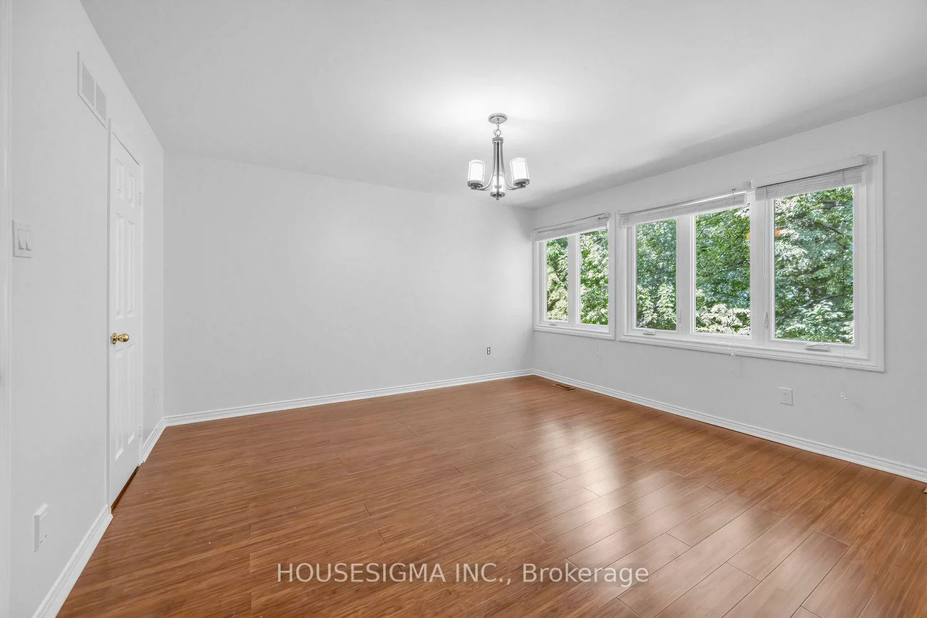 2199, Burnhamthorpe, Erin Mills, Mississauga