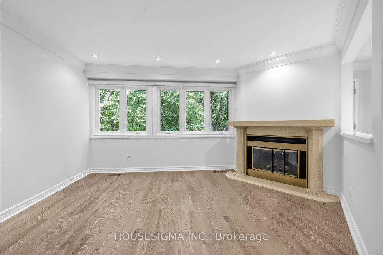 2199, Burnhamthorpe, Erin Mills, Mississauga