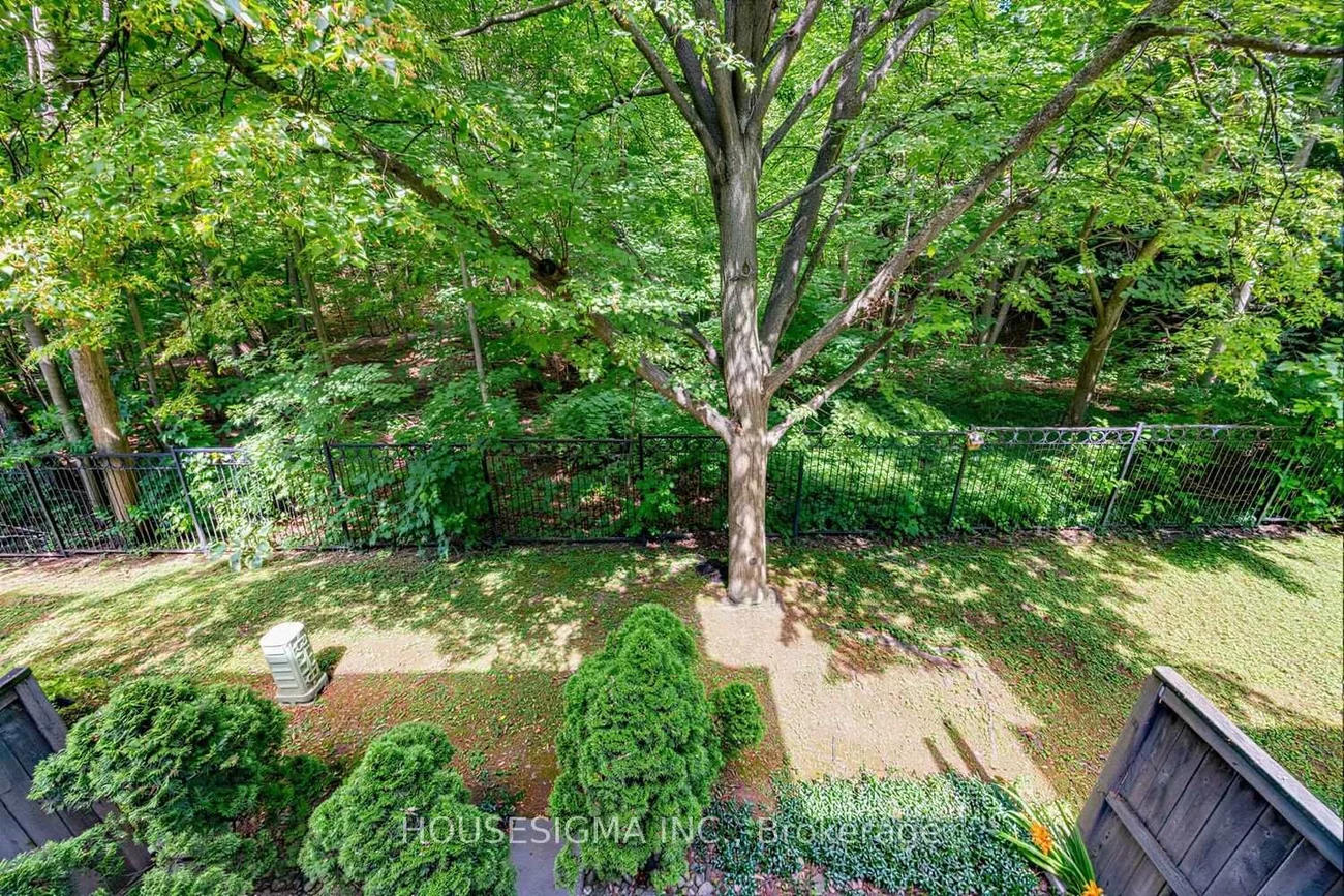 2199, Burnhamthorpe, Erin Mills, Mississauga