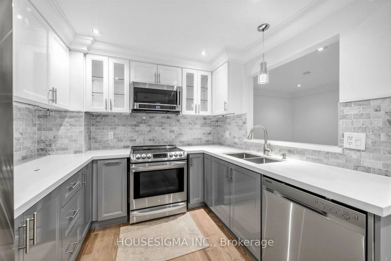 2199, Burnhamthorpe, Erin Mills, Mississauga