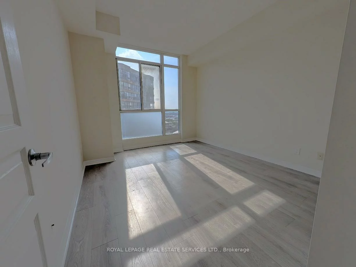 225, Webb, City Centre, Mississauga