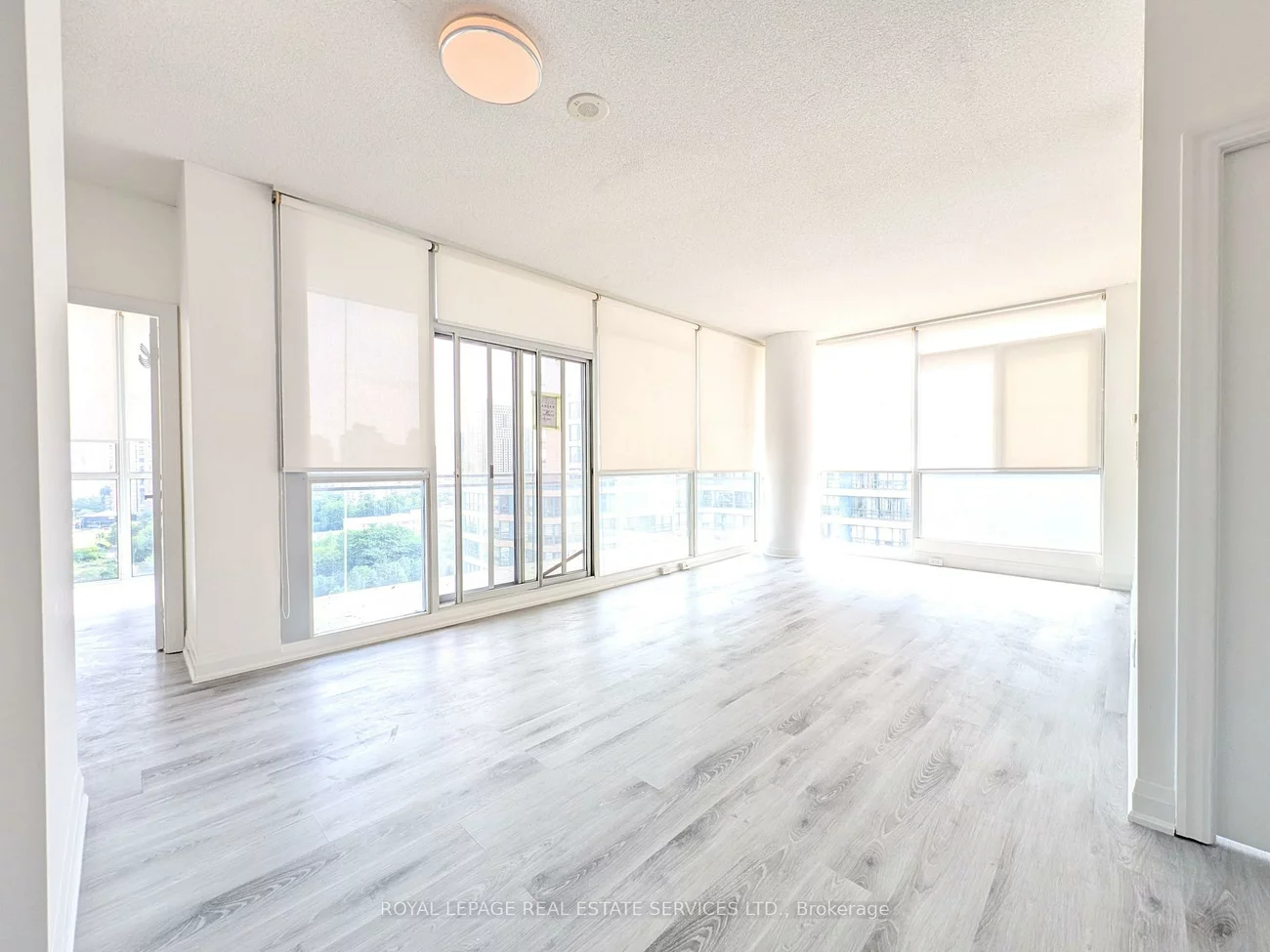 225, Webb, City Centre, Mississauga