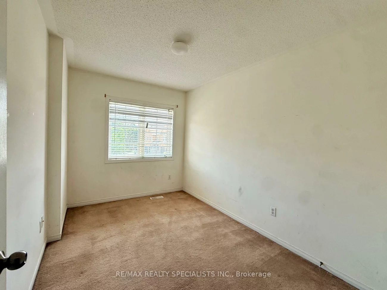 525, NOVO STAR, Meadowvale Village, Mississauga